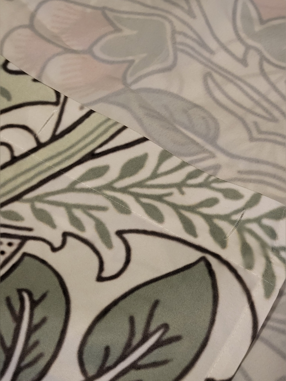 Croscill Floral Sage Green Pink Shower Curtain With White Metal Hooks NWOT - Picture 9 of 14